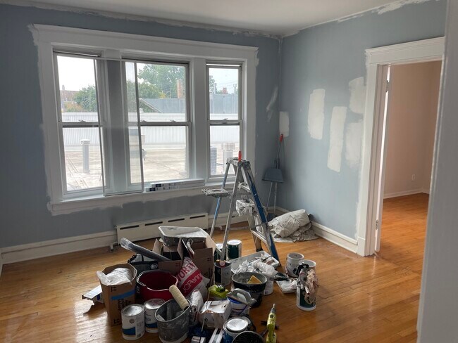 Building Photo - 5414 N Broadway