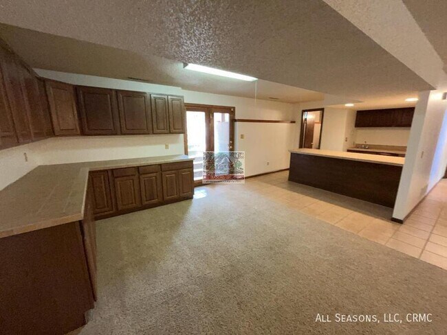 Building Photo - 2401 Virgo Dr