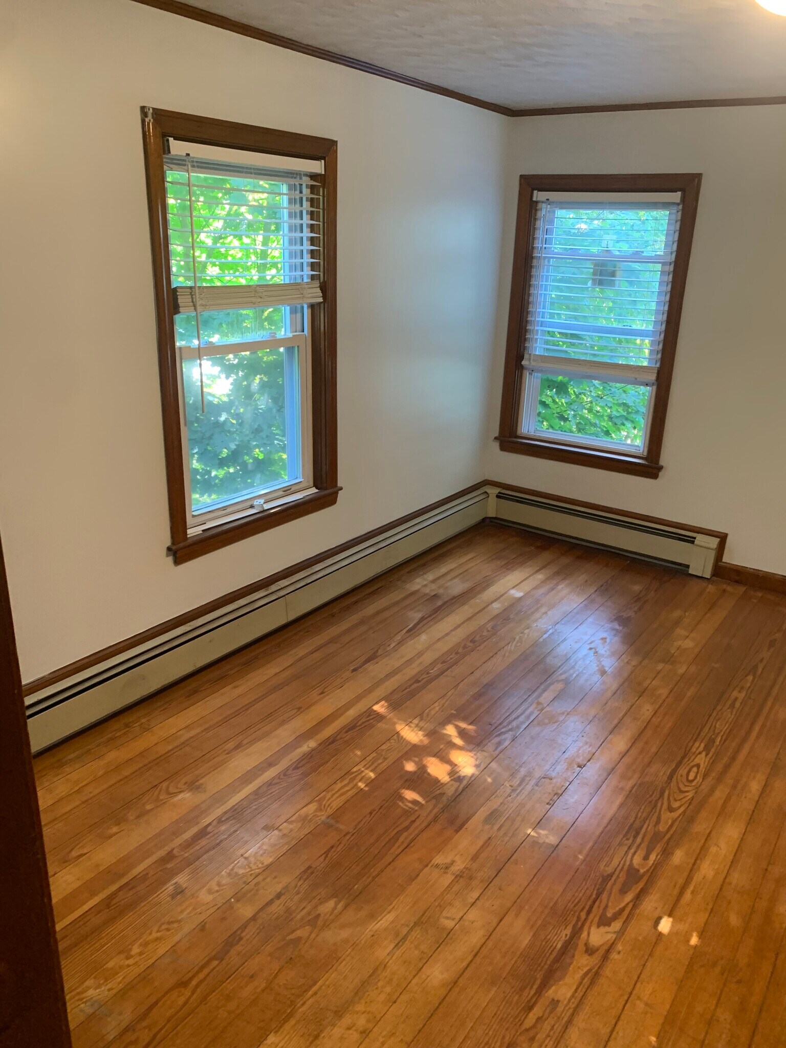 Building Photo - 279 Broad St