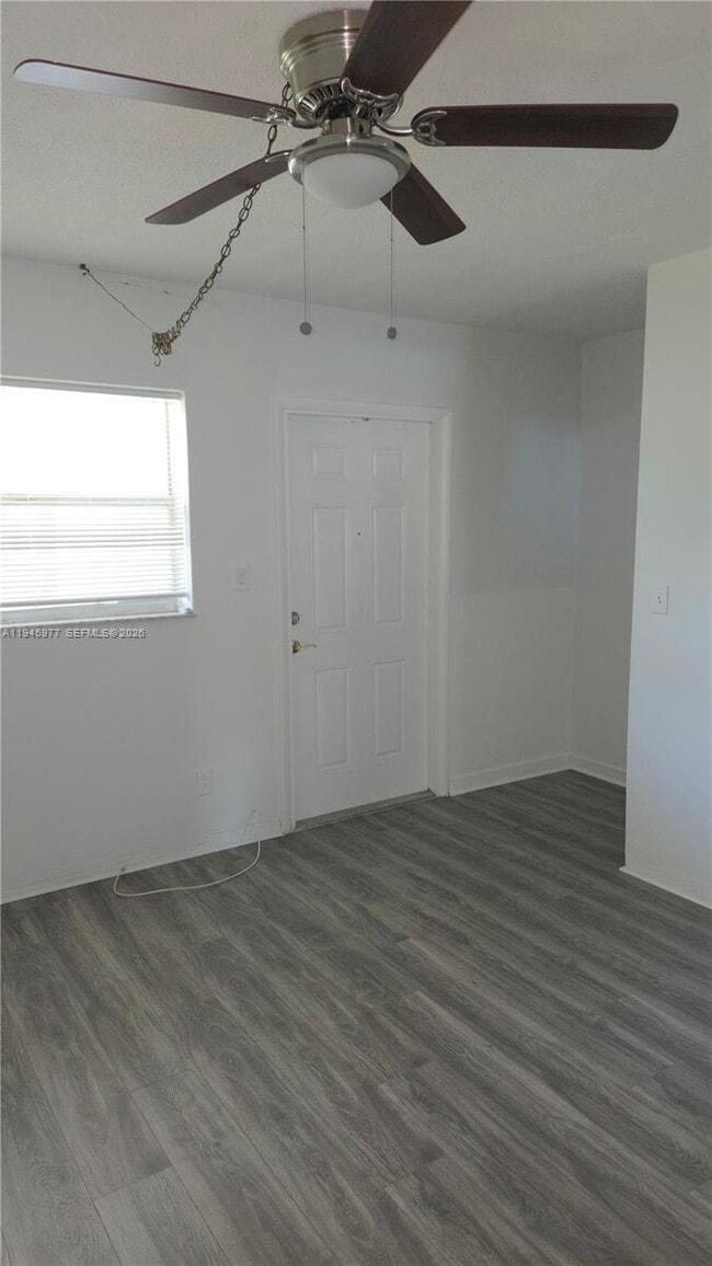 Building Photo - 502-504 Phippen Waiters Rd