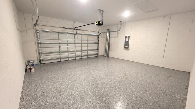 Building Photo - Stunning 5 bedroom, 3.5 bath Home in Skye Ranch ~ Built in 2024