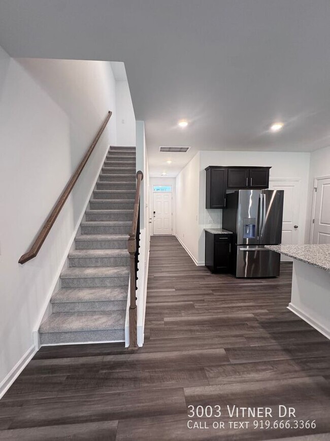 Building Photo - 3003 Vitner Dr