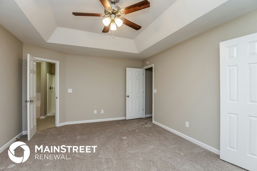 Building Photo - 6627 Shapiro Ct