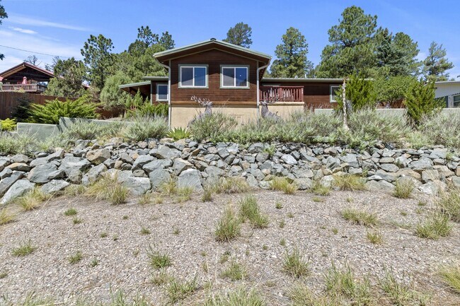 Building Photo - 307 Heath Dr