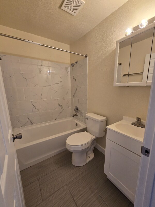 Building Photo - 1517 Halifax St