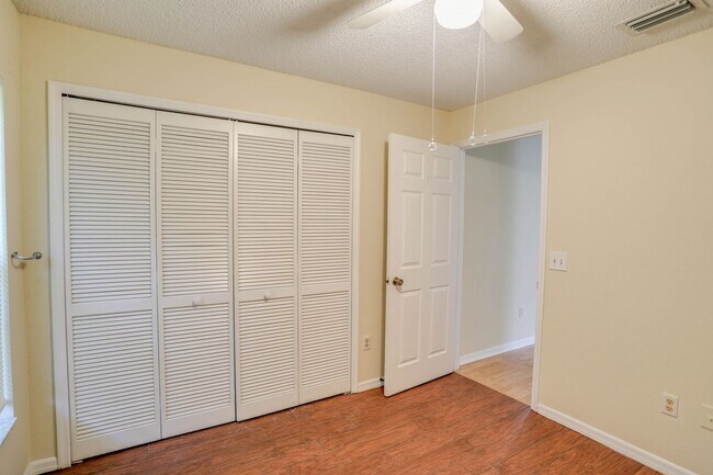 Building Photo - 1057 Kelsey Ave