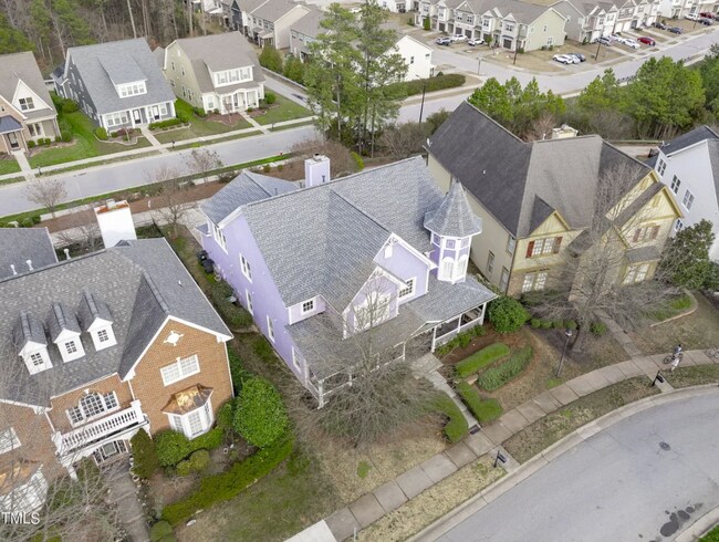 Building Photo - 1313 Legendary Ln