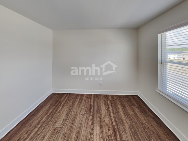 Building Photo - 4314 Spregan Way