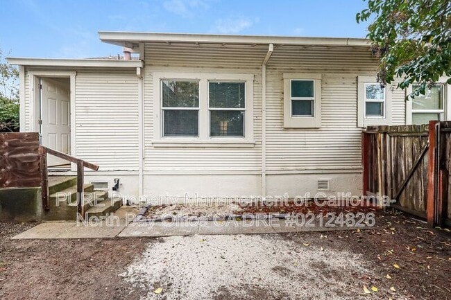 Building Photo - 73 Brookwood Ave