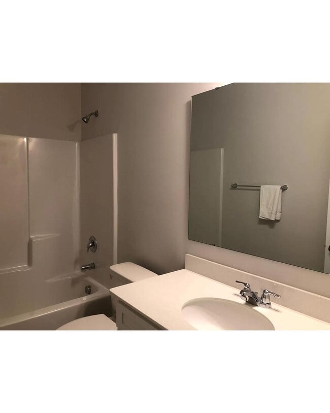 Building Photo - 7681 Tanglewood Wy