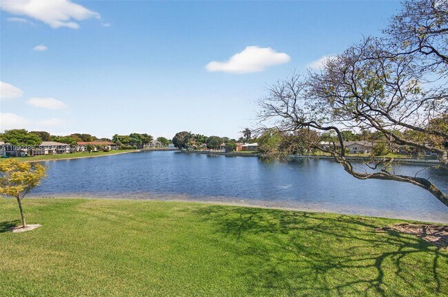 Building Photo - 9670 W McNab Rd