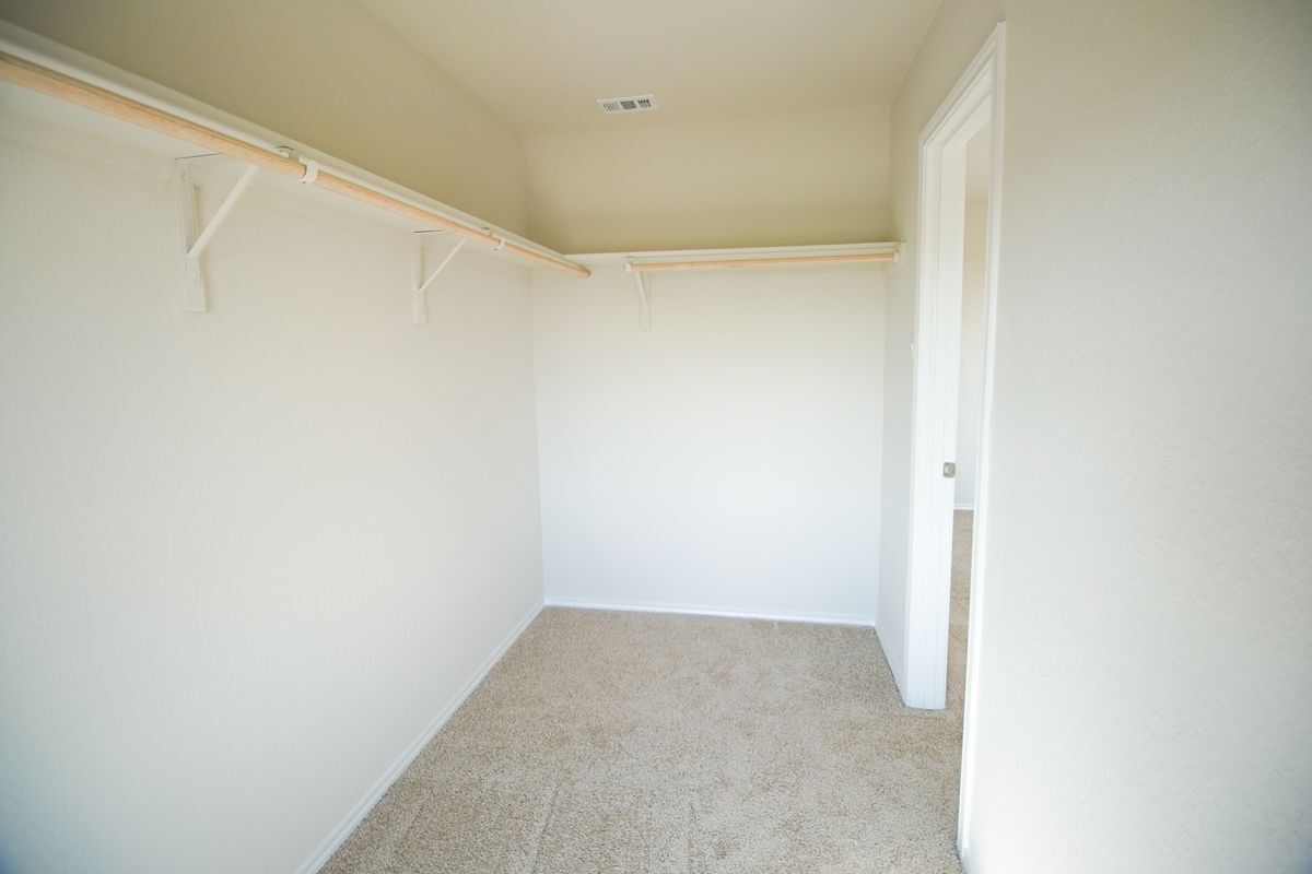 Building Photo - 472 Desert Willow