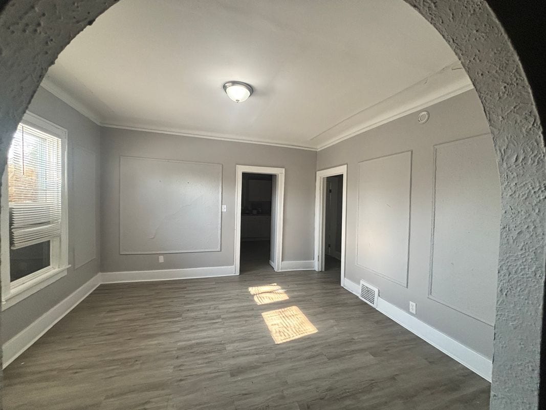 Building Photo - 15525 LaSalle St