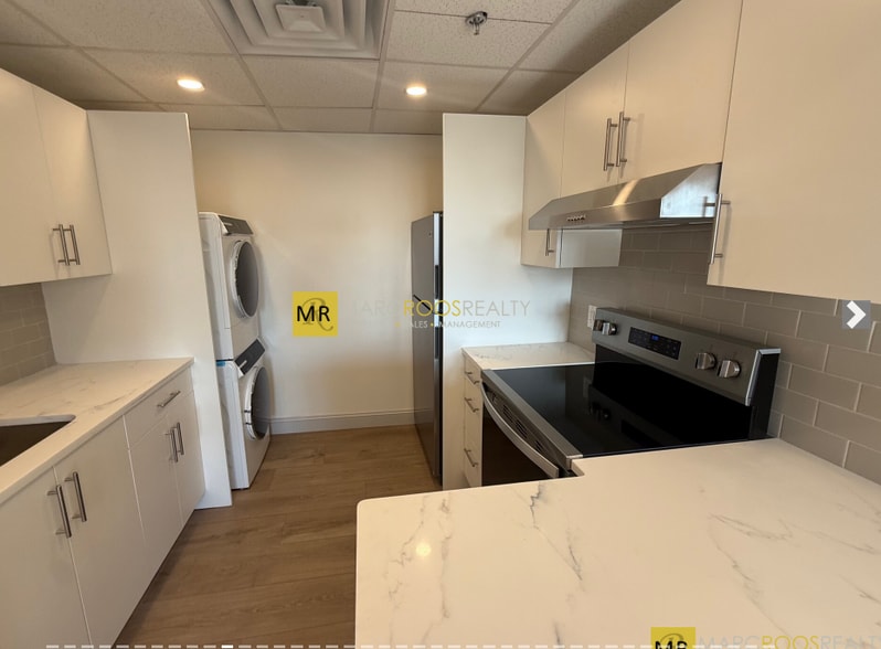 Building Photo - 471 Commonwealth Ave