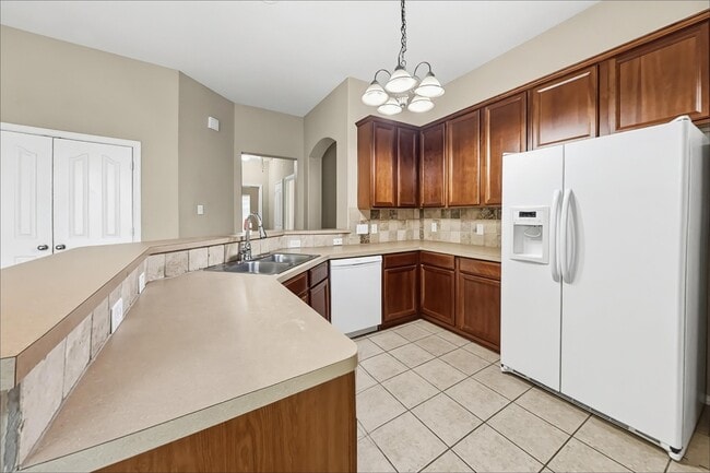 Building Photo - 2918 Meridian Bay Ln