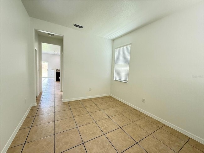 Building Photo - 10713 Savannah Landing Cir