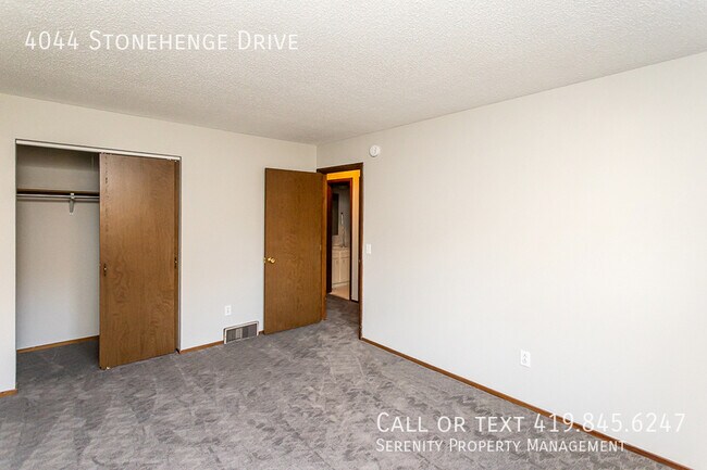 Building Photo - 4044 Stonehenge Dr