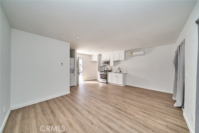 Building Photo - 8734 Ramsgate Ave