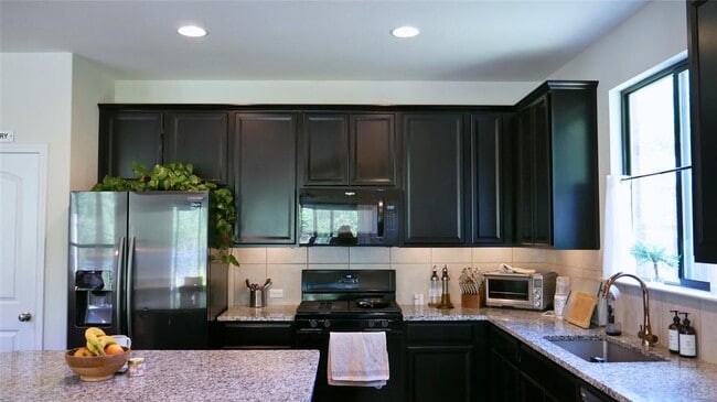 Building Photo - 1050 Kenney Fort Crossing