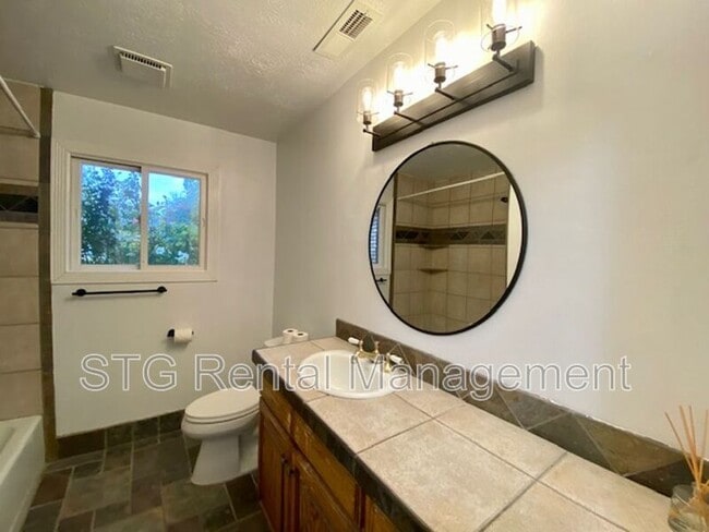 Building Photo - 1697 Stucki Dr