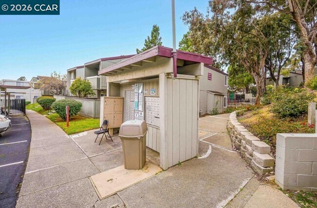 Building Photo - 1333 N Camino Alto