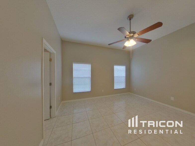 Building Photo - 831 Monroe Harbor Pl