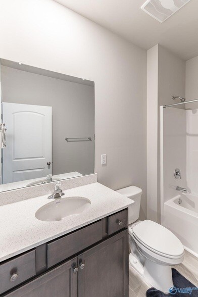 Building Photo - 290 Caudle Dr