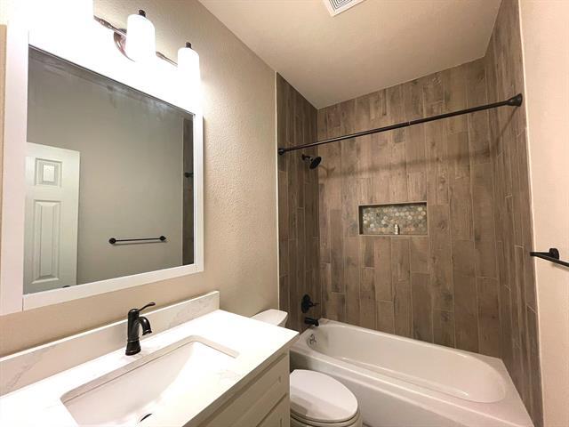 Building Photo - 17409 Cathys Pl