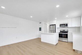Building Photo - 1632 NW 16th Terrace