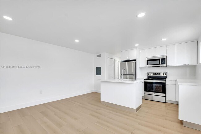 Primary Photo - 1632 NW 16th Terrace