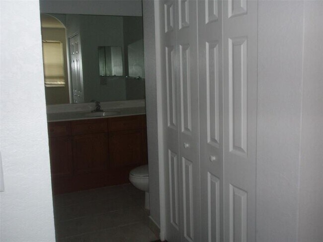 Building Photo - 3210 Merrick Terrace