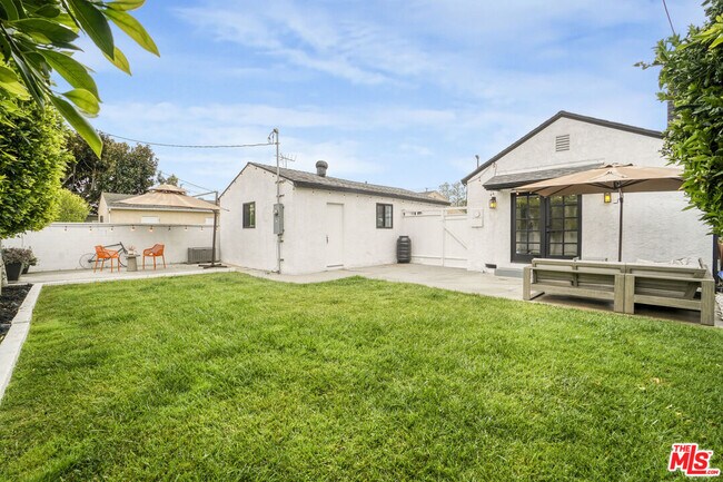 Building Photo - 7868 Naylor Ave