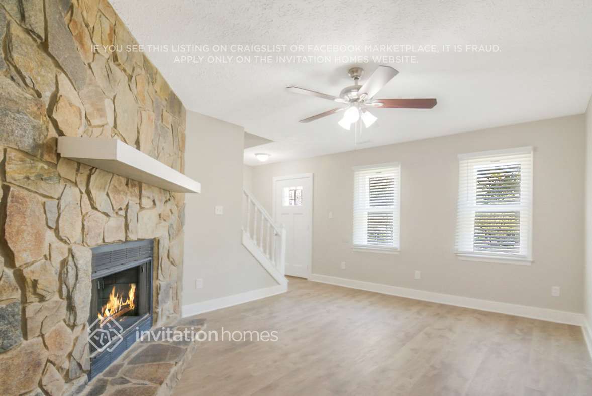 Building Photo - 51 Enesco Cir