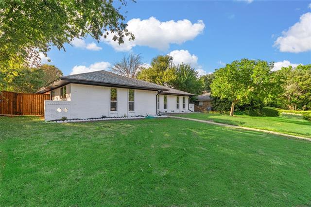 Building Photo - 2405 Roundrock Trail