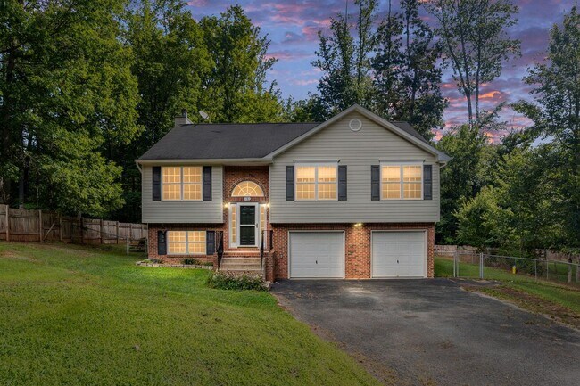Building Photo - 3 Crestview Dr