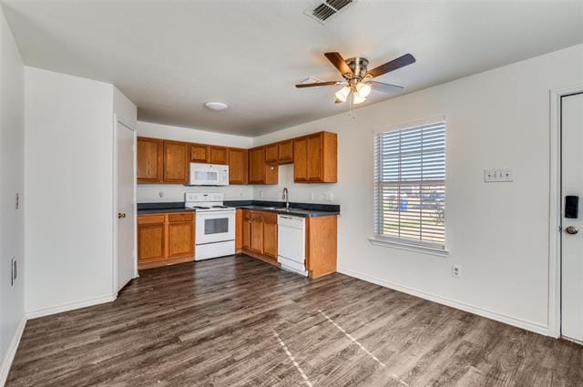 Building Photo - 325 Queens Ct S