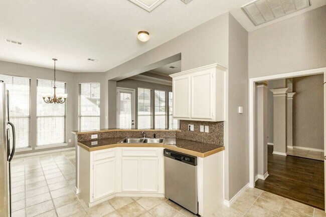Building Photo - 434 Harbor Oaks Dr