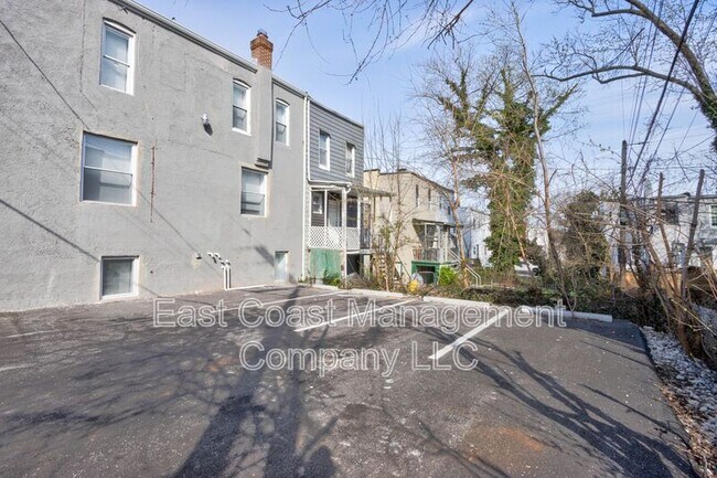 Building Photo - 601 Richwood Ave