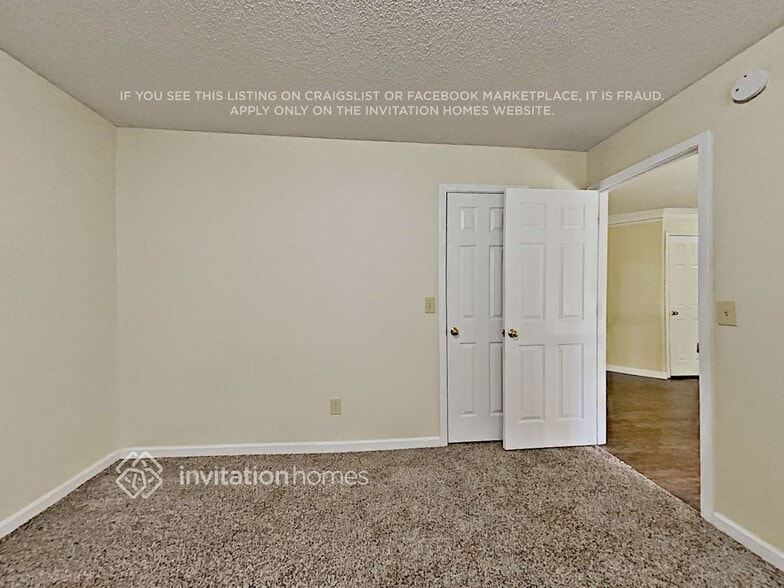 Building Photo - 2412 Westport Cir