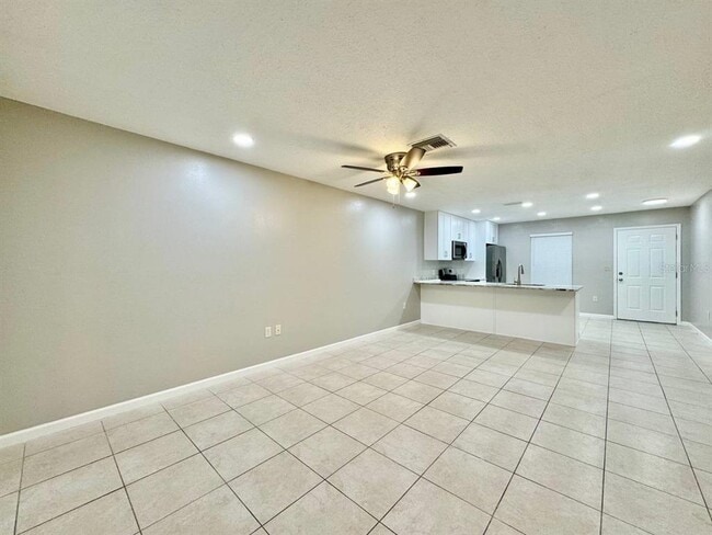 Building Photo - 2145 Corbin Pl