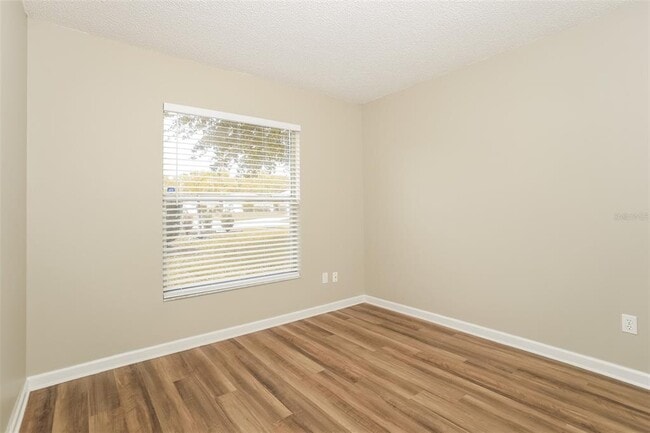 Building Photo - 557 Oak Branch Cir