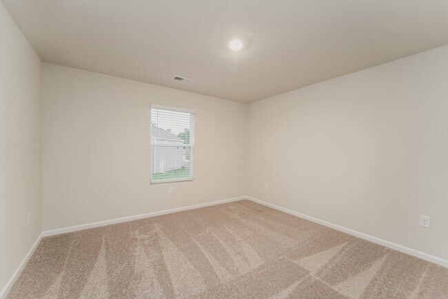 Building Photo - 8050 Moose Crk Dr