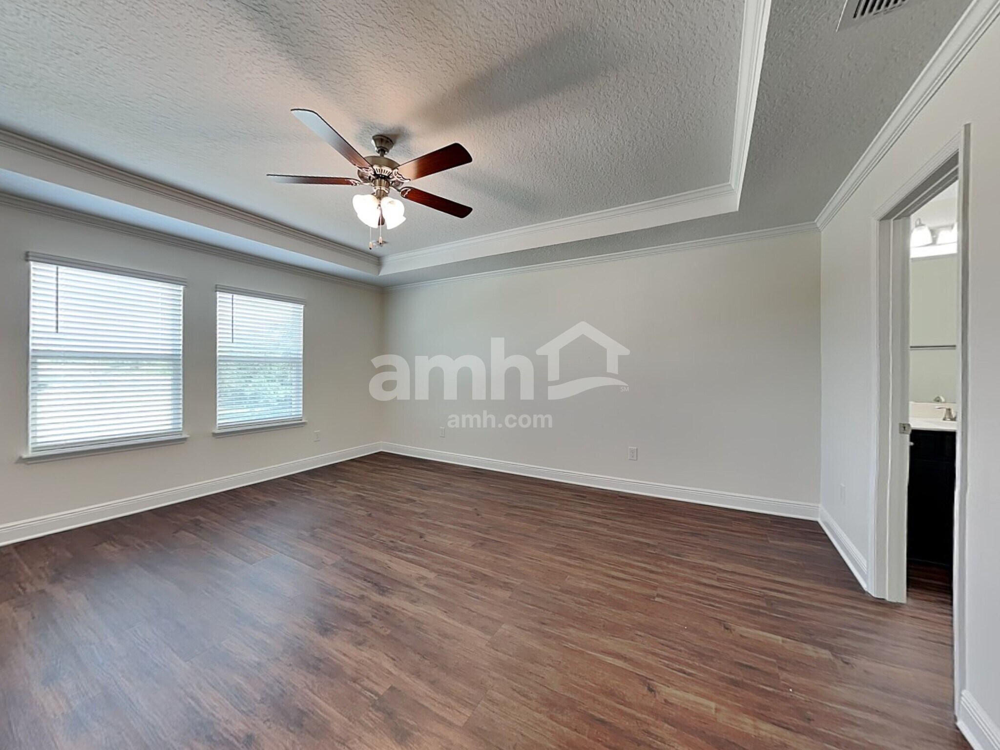 Building Photo - 874 Heavenly Dr