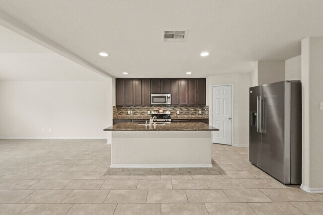 Building Photo - 16401 Olive Sparrow Dr