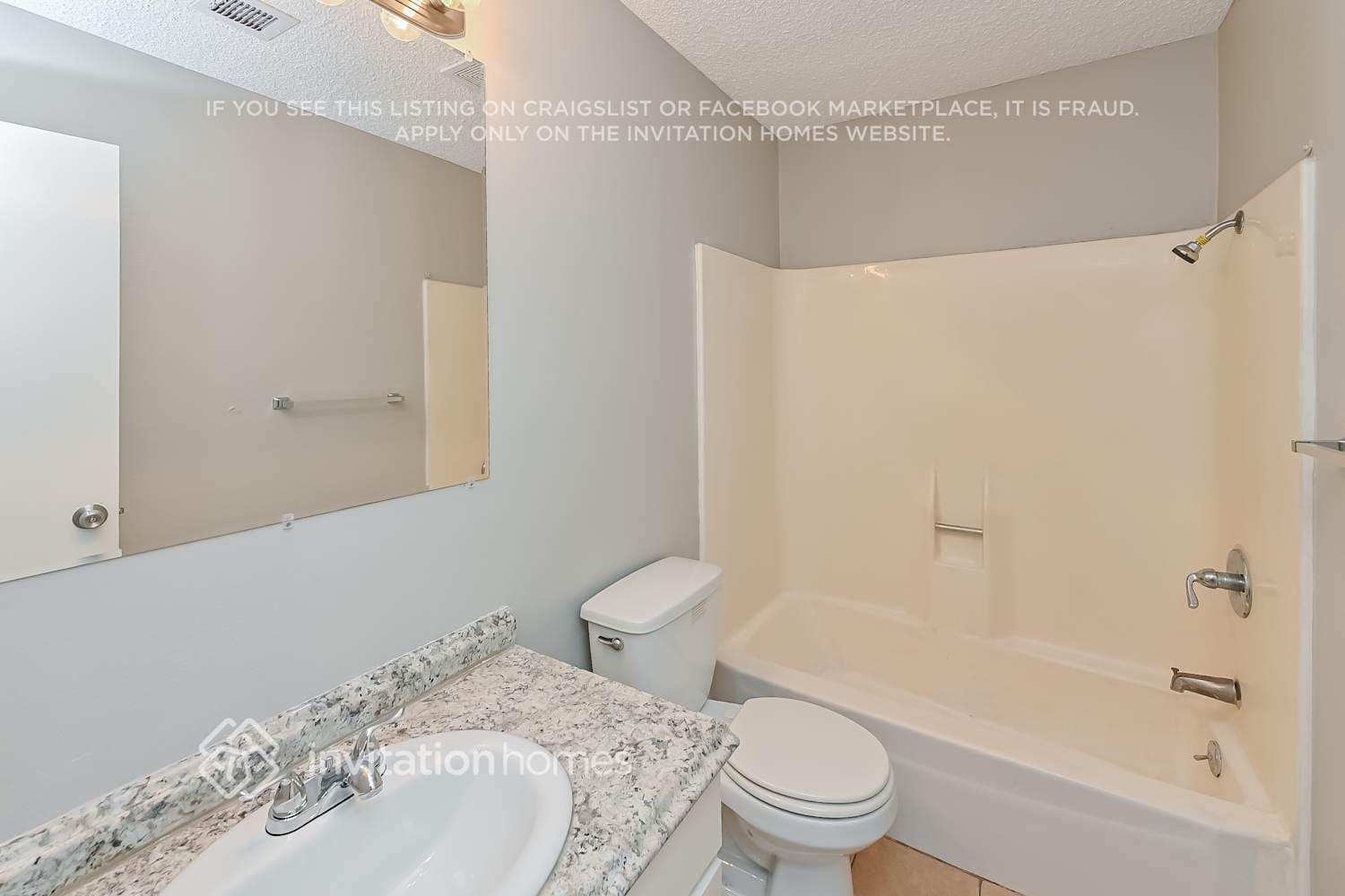 Building Photo - 8703 Saratoga Forest Dr