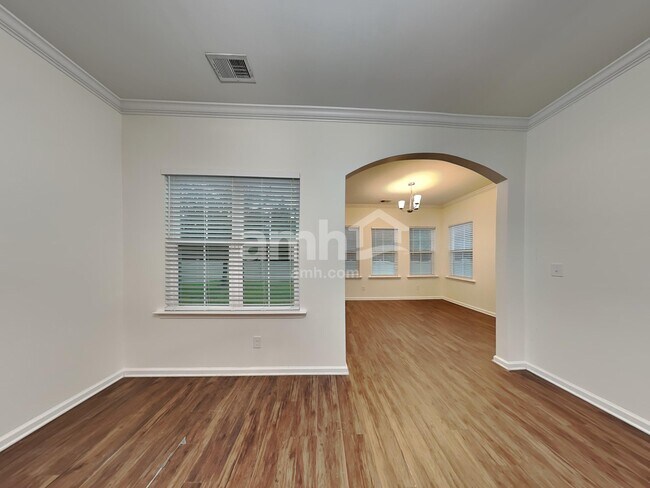 Building Photo - 108 Martello Rd