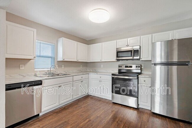 Building Photo - 2735 Purington Ave