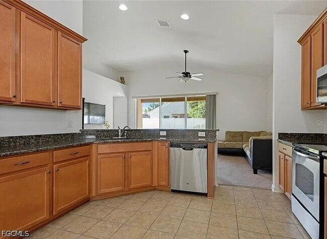 Building Photo - 7529 Forest Mere Dr