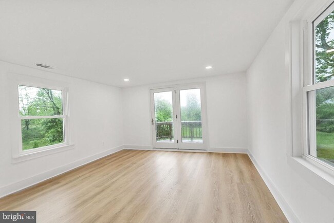 Building Photo - 151 Concert Ln