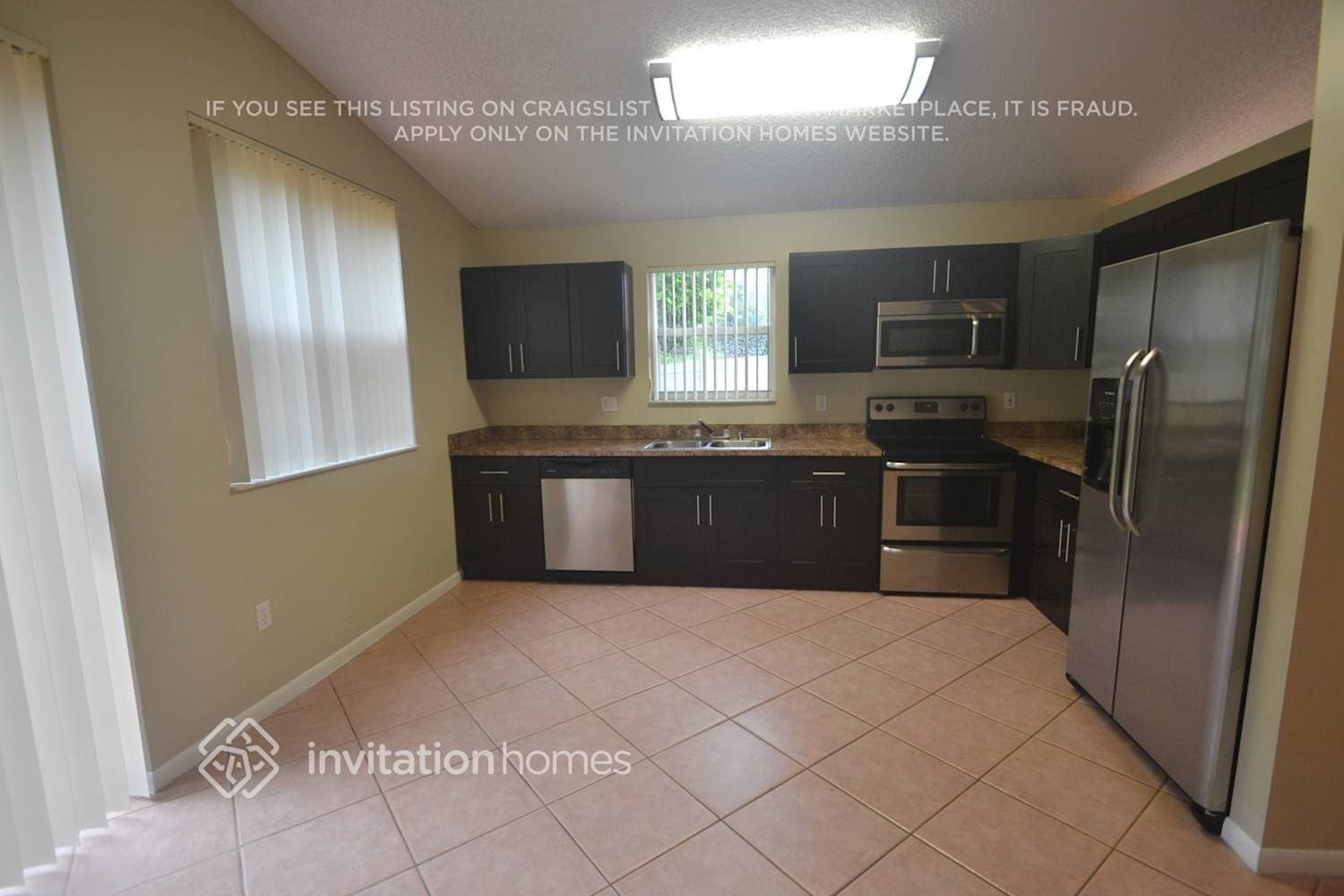 Building Photo - 1457 NW 156th Ave